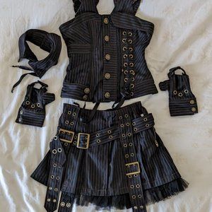 Matching set top and skirt EUC